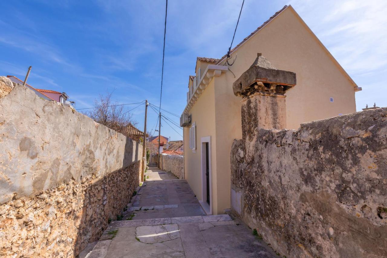 Stunning Holiday House In The Old Town By Irundo ดูบรอฟนิก ภายนอก รูปภาพ
